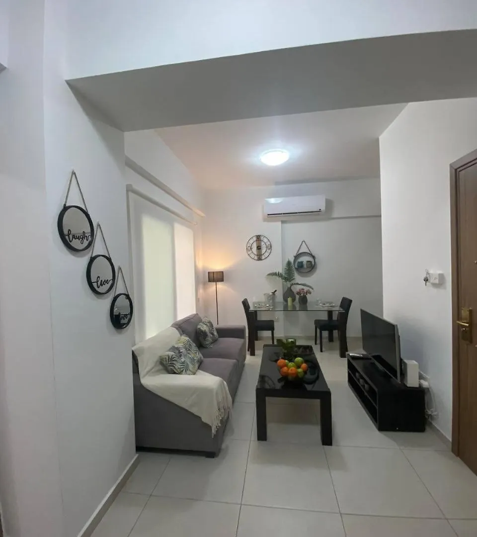 Ntg City Center 1 Larnaca Apartment